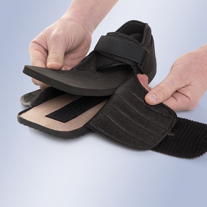 POST-OPERATIVE SHOE (PARTICULARLY INDICATED FOR DIABETIC FOOT/ULCERS)