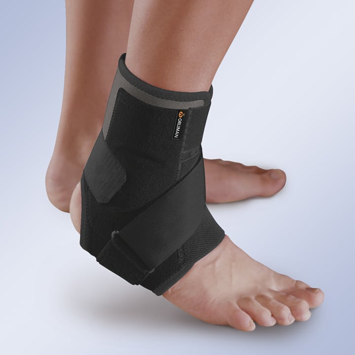 BREATHABLE ANKLE SUPPORT WITH THERMOPLASTIC PLATES